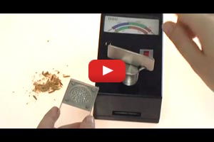 Using an IRRI Moisture Meter (Vietnamese)